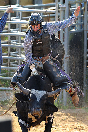Bull Riding-214