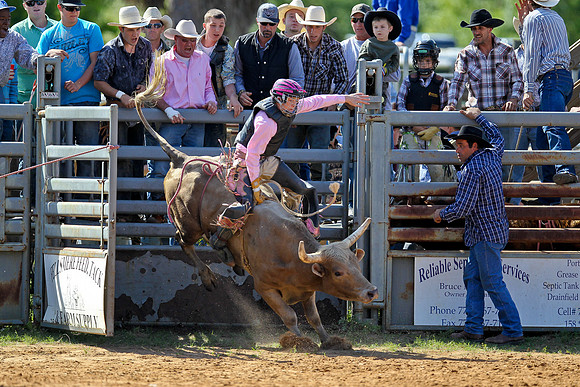 Bull Riding-10
